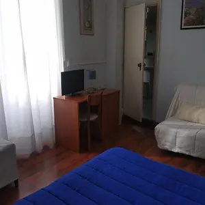 Lucciola 3*, Bordighera Italien